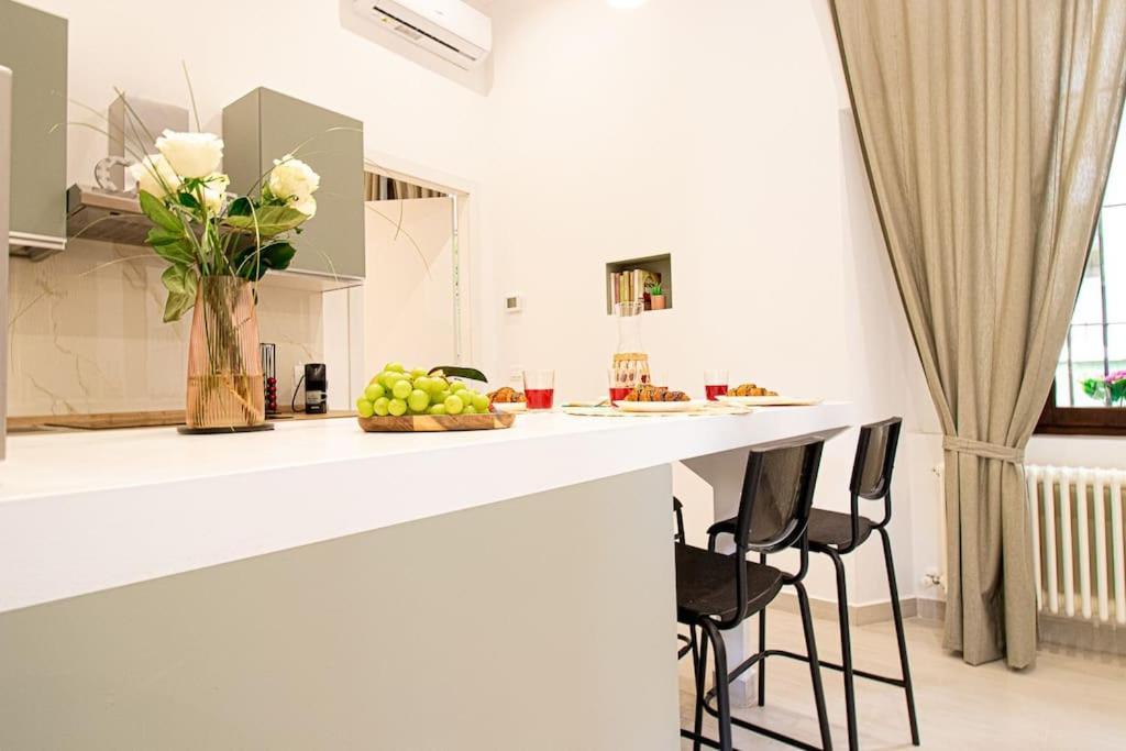 New Private Apt In Como A-C Self Check-In Exterior foto